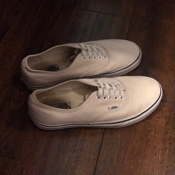 Vans - Picture 2 of 4
